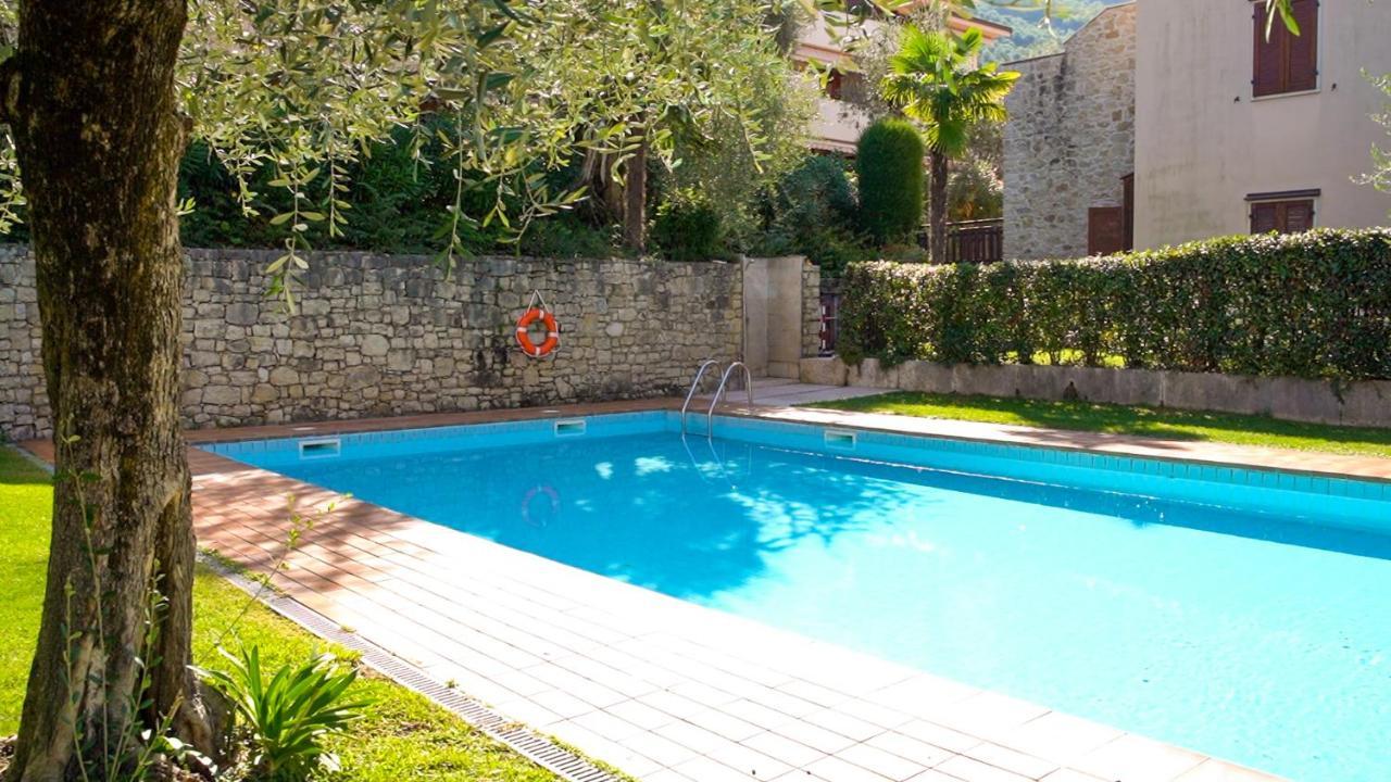 Ulivi Beth'S House Apartment Brenzone sul Garda Exterior photo